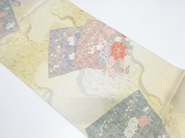 色紙に牡丹・竜胆・菊模様織り出し　袋帯